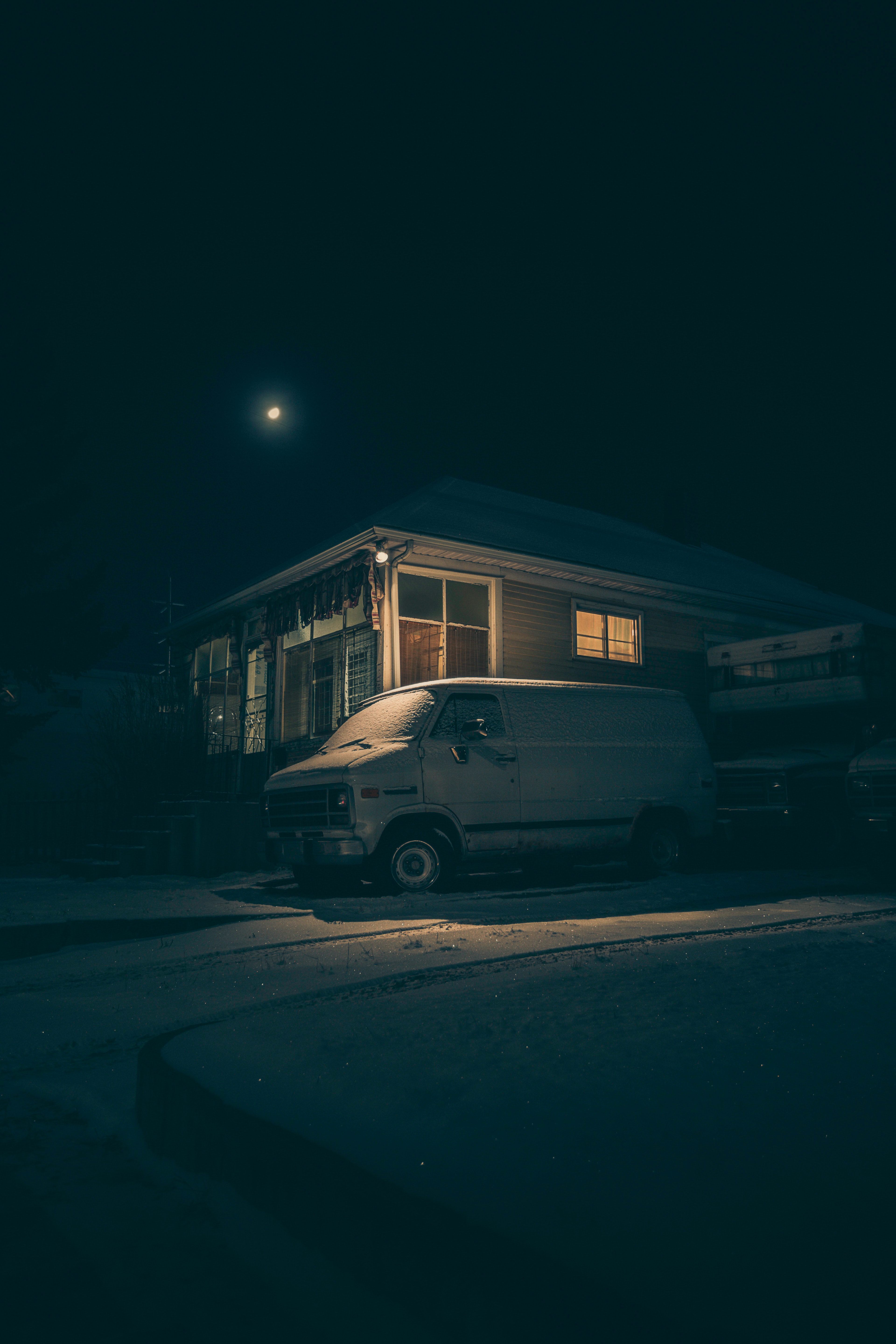van cctv night